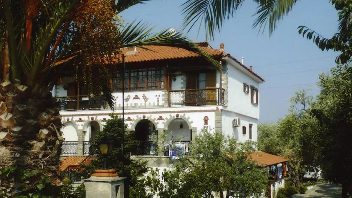 Villa Karapataki